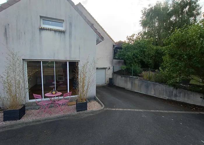 En Duplex 24h Du Mans 아파트 *